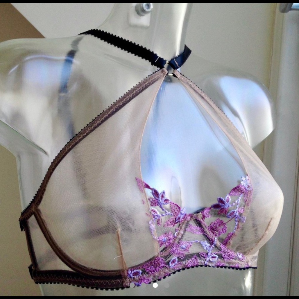 Sample sale Edge O’ Beyond bra